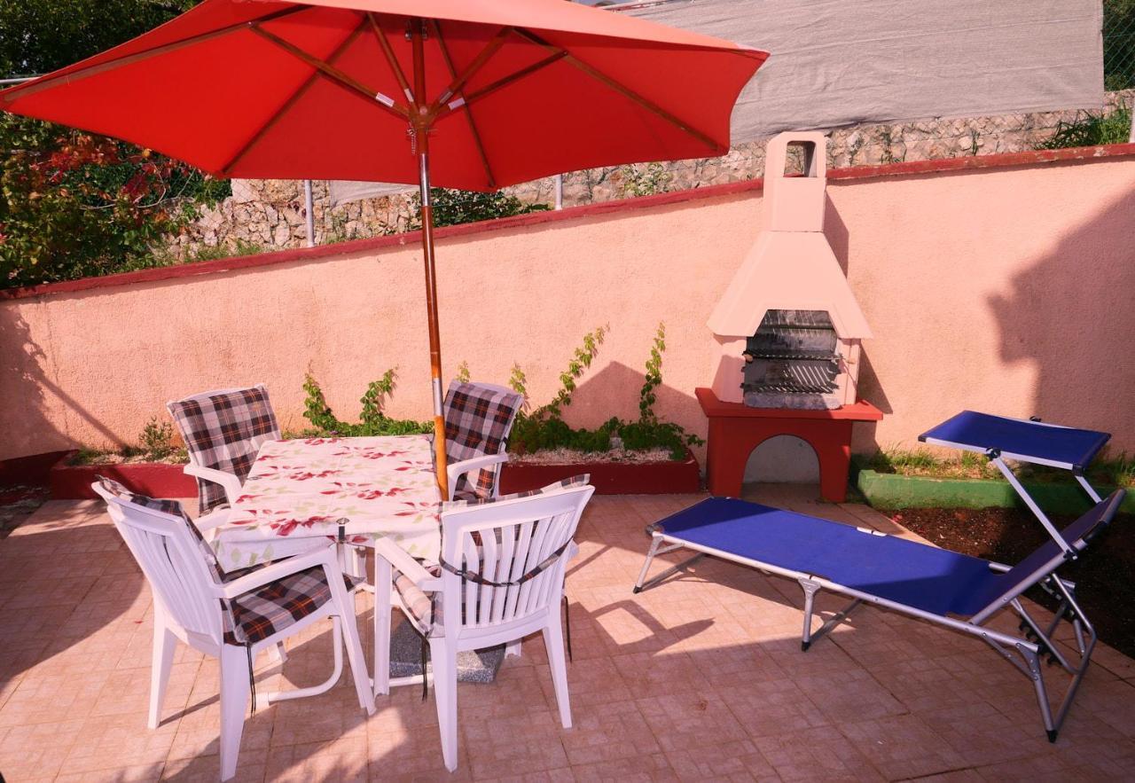 Apartman Nelamore - Krk Town, 300 Meters To The Beach Экстерьер фото