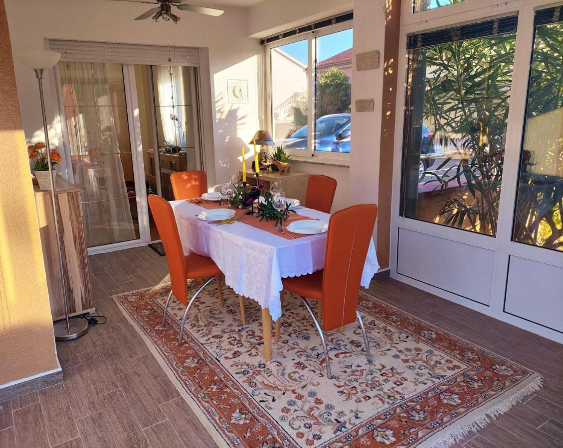 Apartman Nelamore - Krk Town, 300 Meters To The Beach Экстерьер фото