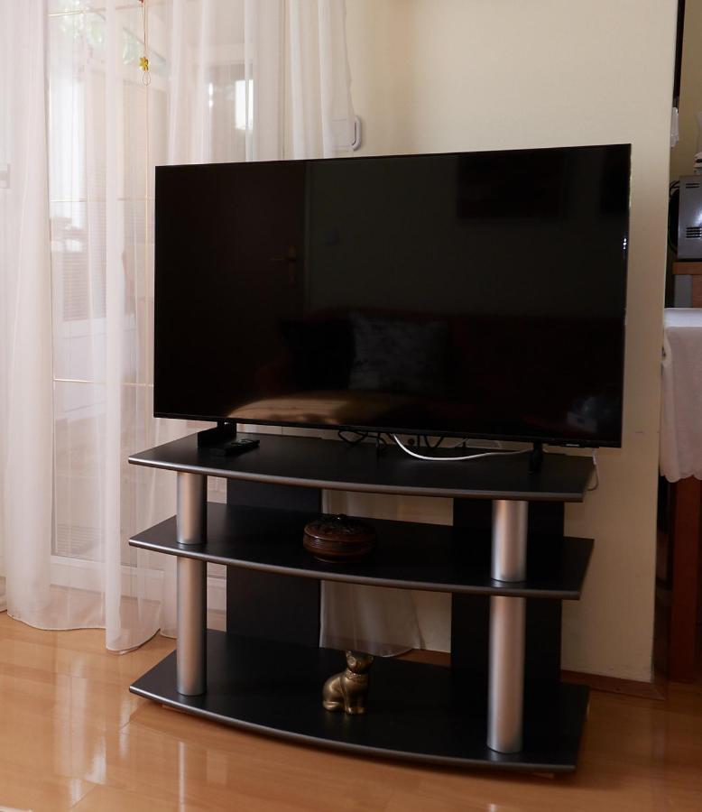 Apartman Nelamore - Krk Town, 300 Meters To The Beach Экстерьер фото